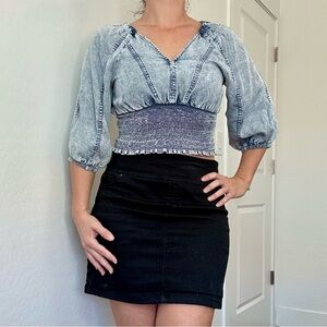 Zenana Outfitters Women’s Stone washed Denim Smocked Crop Top